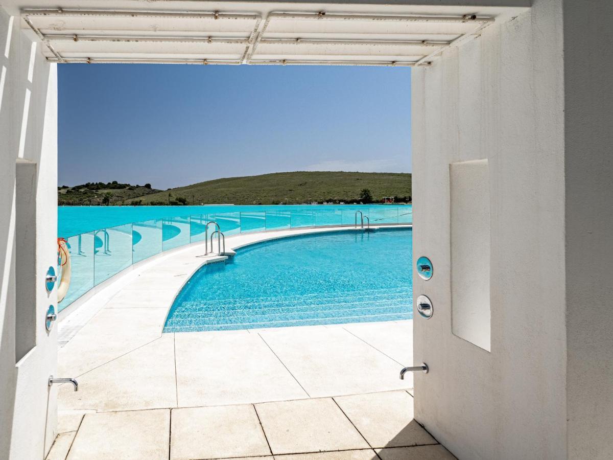 2152-modern With Private Appartement