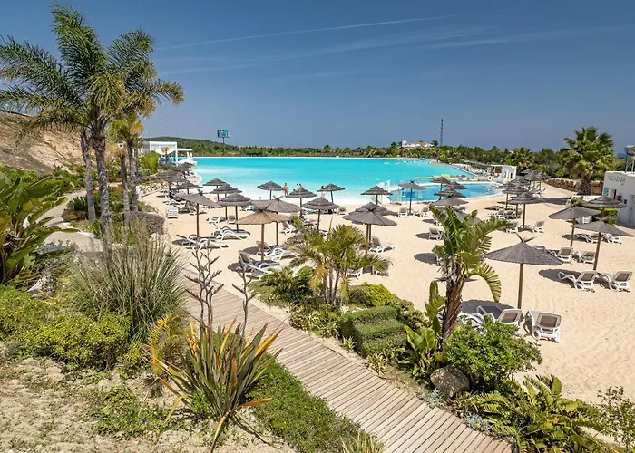 2152-Modern Apt With Private Beach
